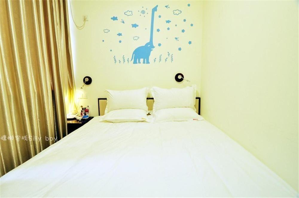Renli Hotel Chengdu Exterior photo