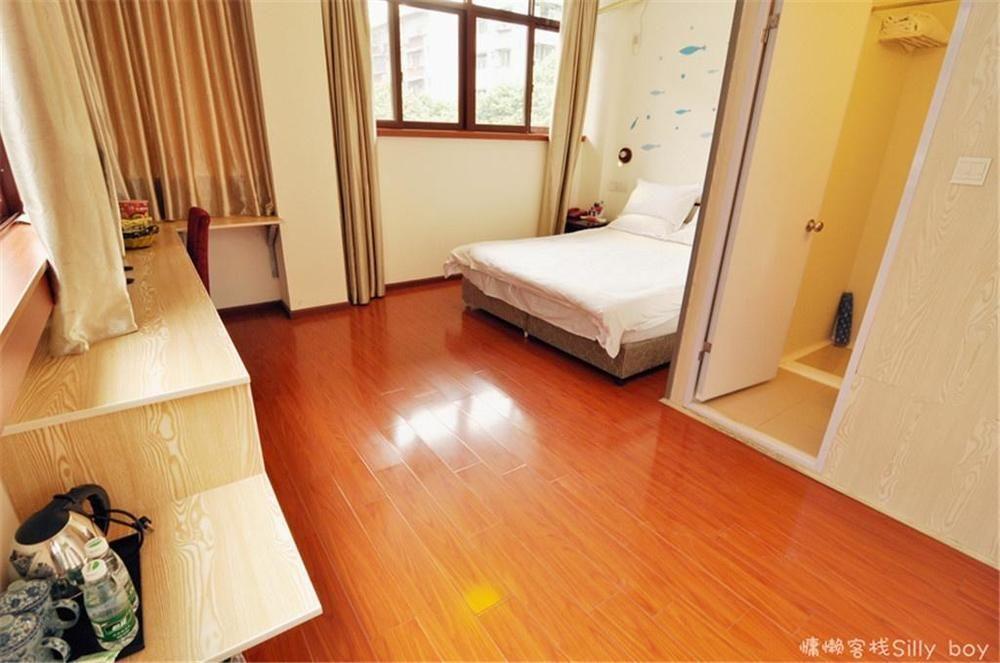 Renli Hotel Chengdu Exterior photo