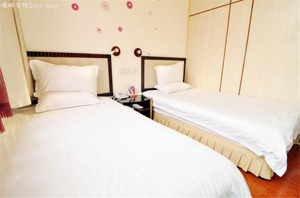 Renli Hotel Chengdu Exterior photo