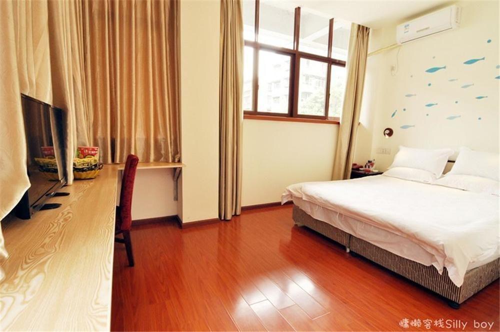 Renli Hotel Chengdu Exterior photo